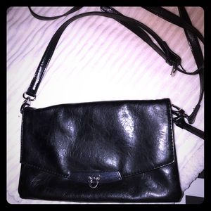 Black shoulder purse